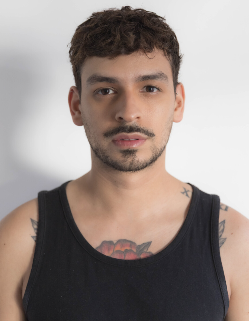 model profile picture